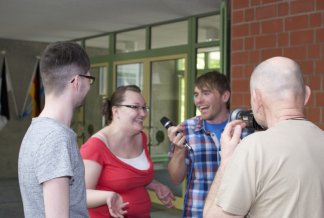 Comenius-Treffen in Bayreuth
Im Bild: Im Interview mussten einige Schüler ein Statement dazu abgeben, wie das Projekt bei ihnen ankam.